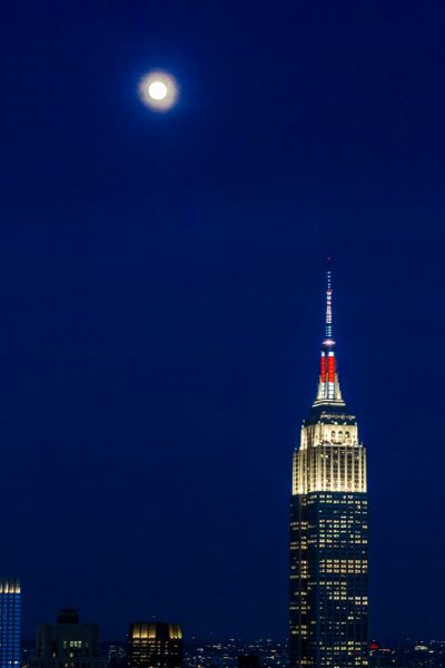 Empire State Building shows its heart to celebrate the 25th Anniversary of Sleepless in Seattle